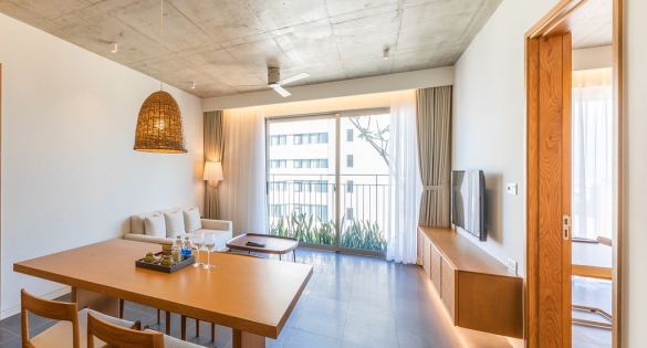 Bang Bien - One Bedroom Apartment with Balcony