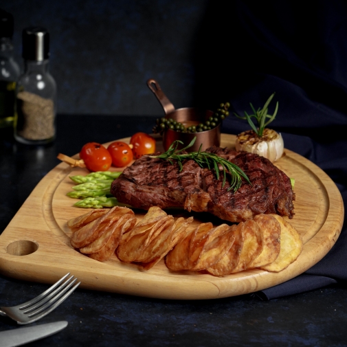 Au Beef Steak With Black Pepper Sauce