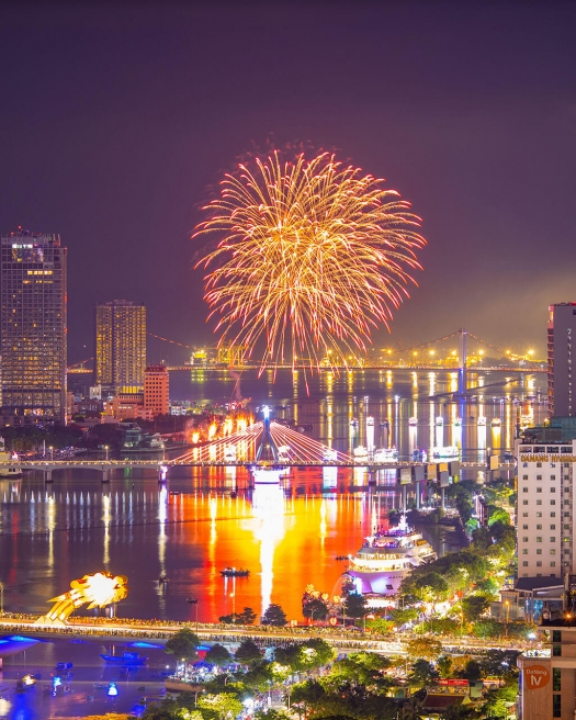 Celebrating the International Fireworks Festival 2024 in Da Nang